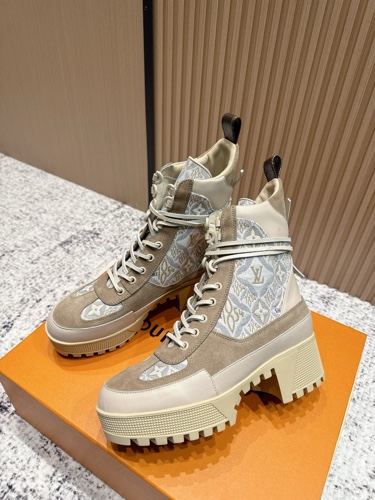 Women Louis Vuitton Shoes-540